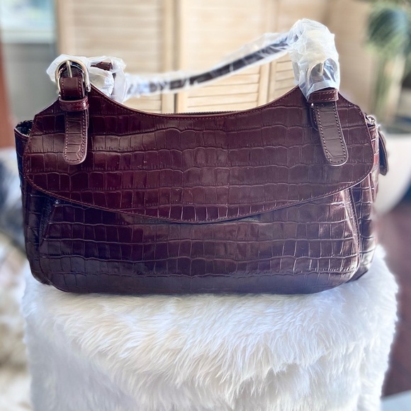 •Maxx New York• Croc Embossed Shoulder Bag - Picture 2 of 10